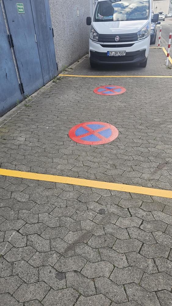 DM Verkehrstechnik - Halteverbots-Markierung Bodenbeschichtung