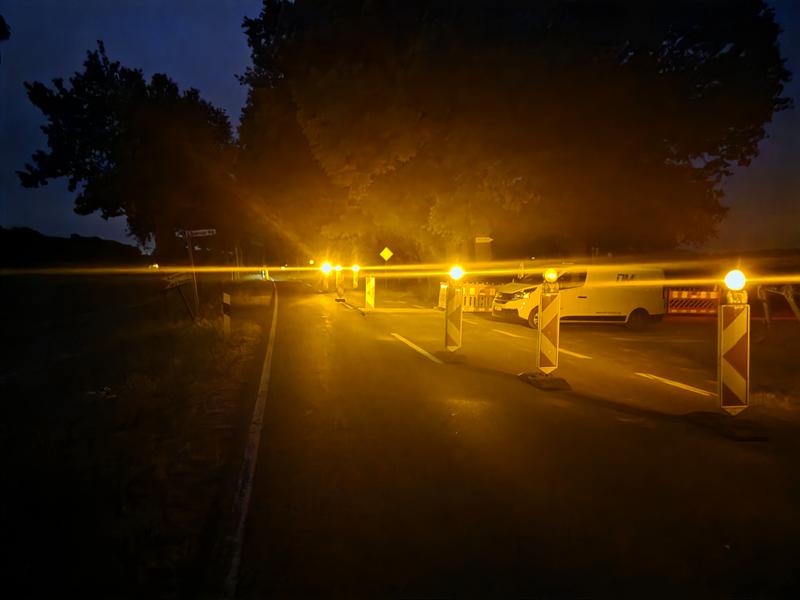 DM Verkehrstechnik - Nachtabsicherung mit Warnbaken